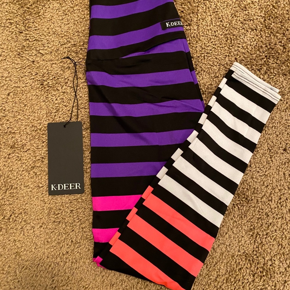 NWT! K-DEER Leggings